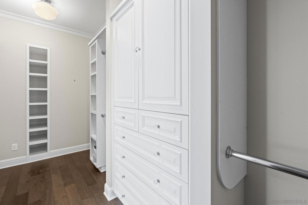 MLS #250035031SD image #42