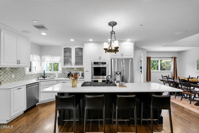 171 N Sunset Place, Monrovia CA: https://media.crmls.org/mediaz/6b20a63a-0556-4d2a-b284-0d6e3cba6c68.jpg