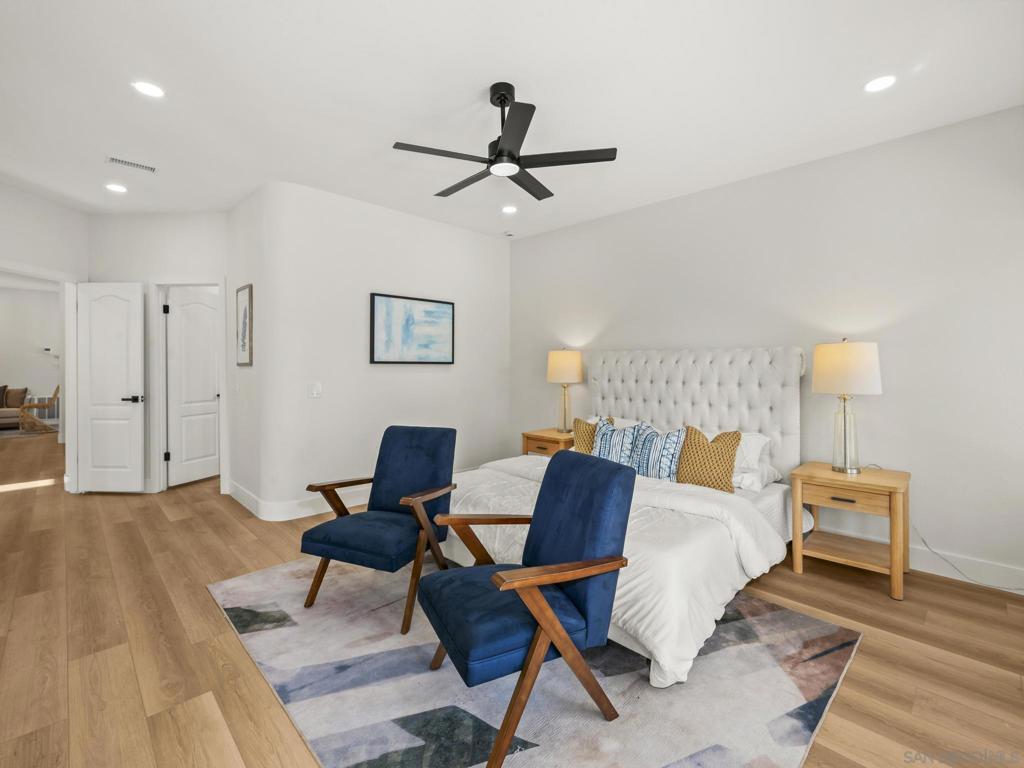 MLS #250043606SD image #21