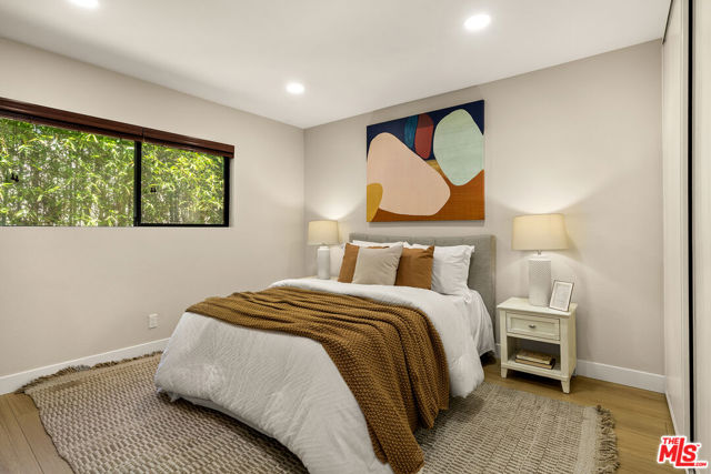 4542 Willis Avenue, Sherman Oaks CA: https://media.crmls.org/mediaz/6b22cb4e-1b1f-4fd4-9cfb-712ebaecfc17.jpg