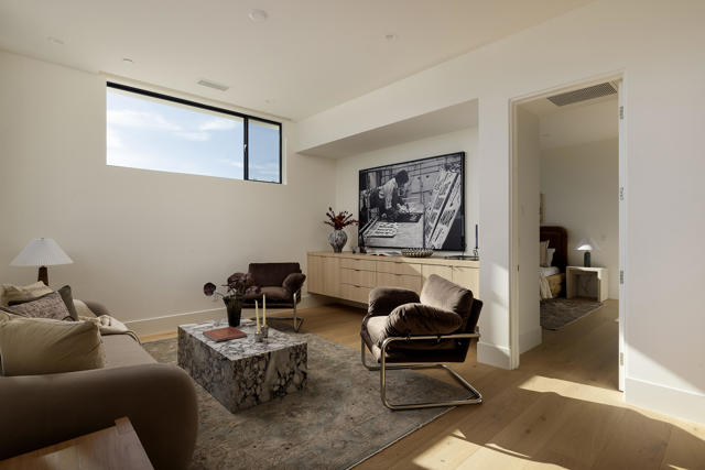 Image 39 of 50 For 3 Sanctuary Way