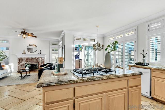 45703 Calle Ayora, Temecula CA: https://media.crmls.org/mediaz/6b252fb1-5654-48f9-a5a8-759cbfbb28d4.jpg