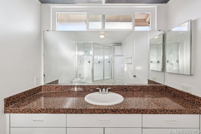 7270 Rondel CT, San Diego CA: https://media.crmls.org/mediaz/6b253fa7-3f89-4b18-b87e-56a9bcce8201.jpg