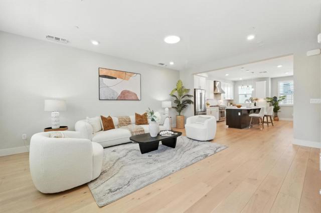 895 De Guigne Drive, Sunnyvale CA: https://media.crmls.org/mediaz/6b26030f-a7eb-4d09-91a1-33d676f04a7b.jpg