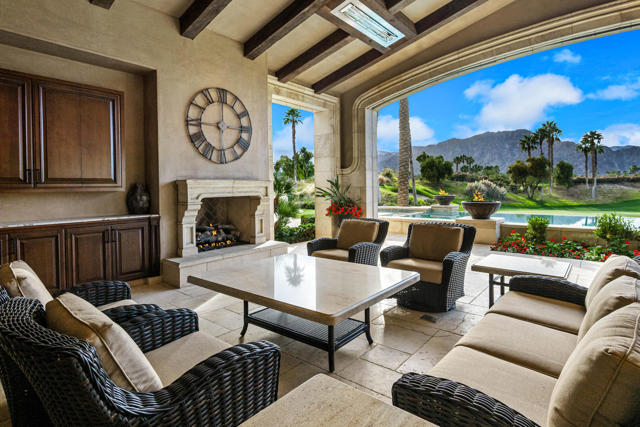 Image 58 of 102 For 52977 Via Dona