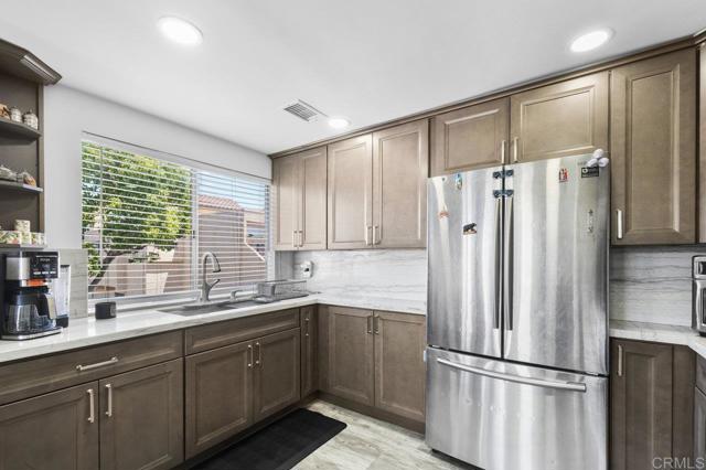 Detail Gallery Image 4 of 22 For 514 Jamacha Rd 23j,  El Cajon,  CA 92019 - 2 Beds | 1 Baths