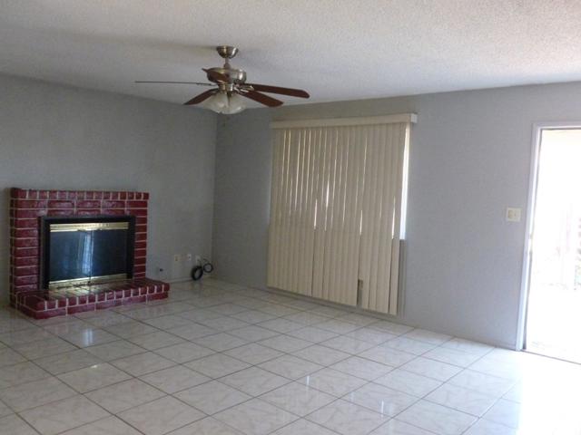 460 SE Jeremy Court, Oakdale CA: https://media.crmls.org/mediaz/6b28a45c-8540-44a6-bfab-dbf4439d0520.jpg