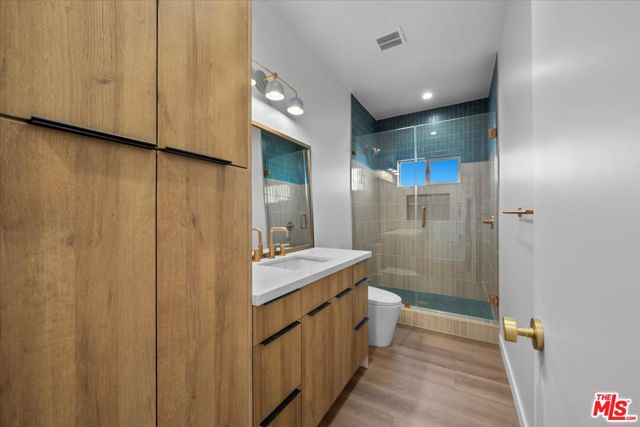 416 S Avenue 56, Los Angeles CA: https://media.crmls.org/mediaz/6b29b955-4281-4889-ba9e-d6dd6683548d.jpg
