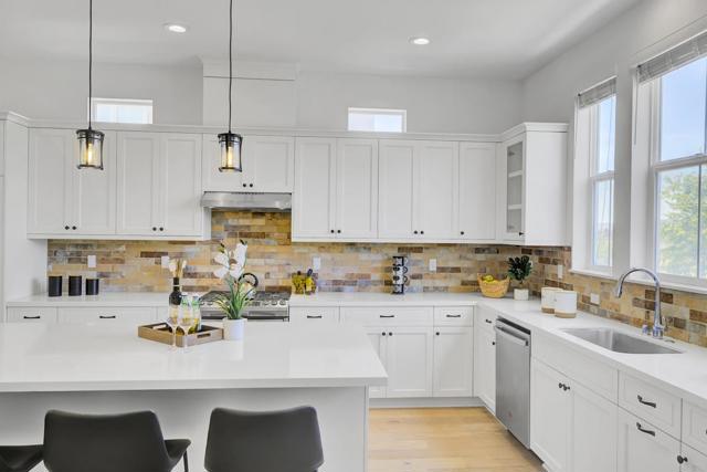 37356 Suncrest Street, Newark CA: https://media.crmls.org/mediaz/6b2a4b2c-4cac-4ef9-b797-5189bec6791c.jpg