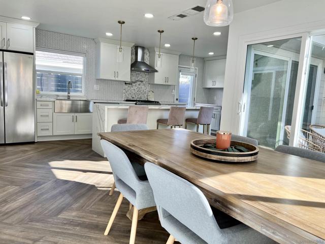 10632 Rancho Carmel Dr, San Diego CA: https://media.crmls.org/mediaz/6b2b3a7a-d3c3-4111-9182-a44e931366d5.jpg