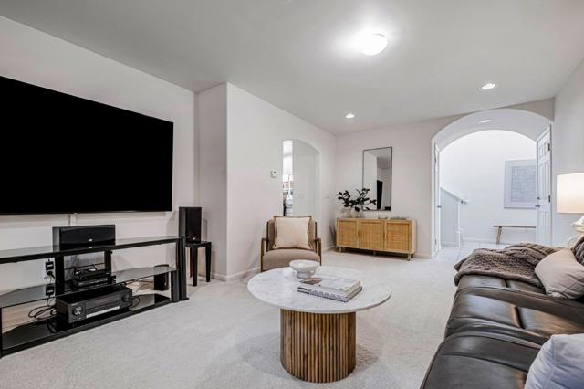 1740 47th Avenue, Capitola CA: https://media.crmls.org/mediaz/6b2bea15-1bdb-4037-b816-95804d2532a6.jpg