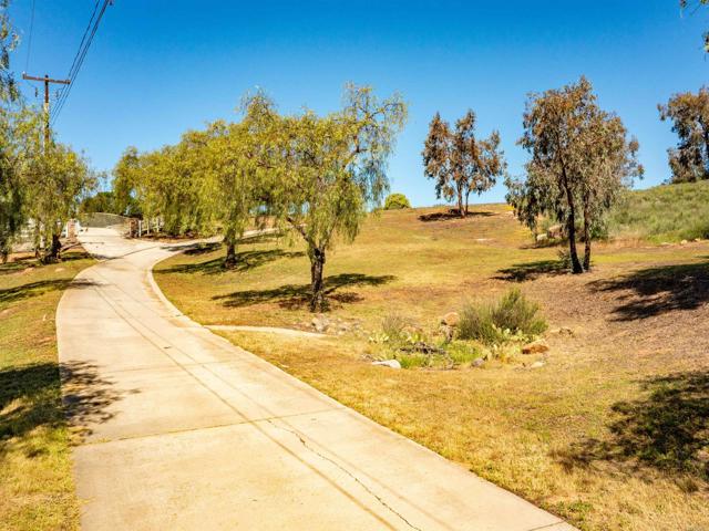 Detail Gallery Image 6 of 42 For 18405 Rangeland Rd, Ramona,  CA 92065 - – Beds | – Baths