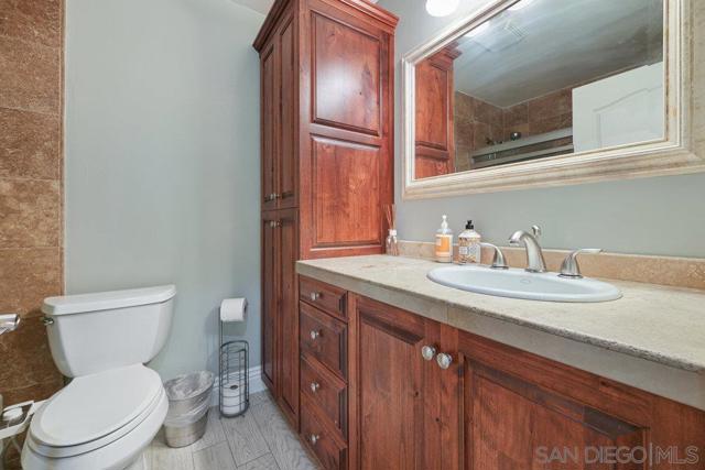 17706 Villamoura Dr, Poway CA: https://media.crmls.org/mediaz/6b2c7445-5ee0-4347-a02d-6a89909a1db8.jpg