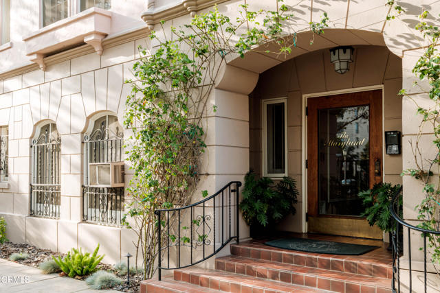 Detail Gallery Image 6 of 62 For 80 N Euclid Ave #102,  Pasadena,  CA 91101 - 2 Beds | 2 Baths