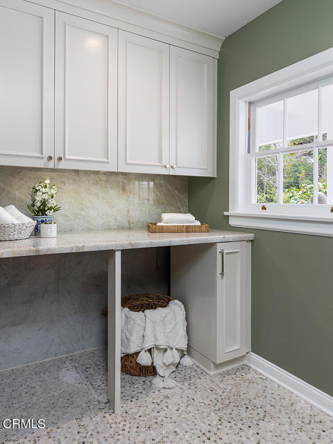 3001 Lombardy Road, Pasadena CA: https://media.crmls.org/mediaz/6b2c9e4c-19f1-4925-a8f4-1cbc6ae97225.jpg