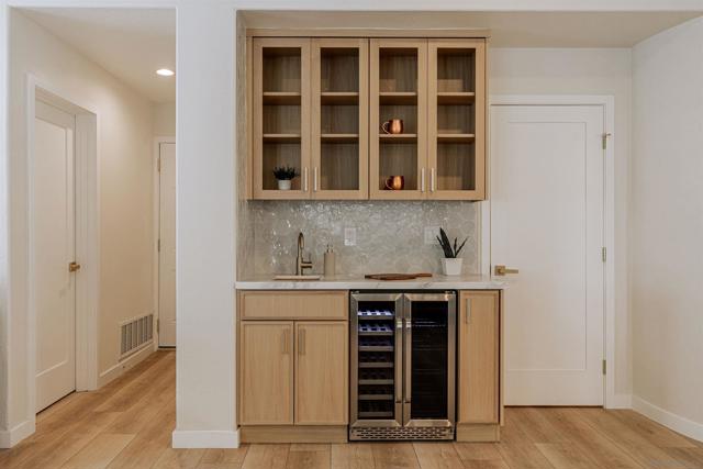 4436 Heritage Glen, San Diego CA: https://media.crmls.org/mediaz/6b2e12a2-f566-430c-8798-6ca403005756.jpg