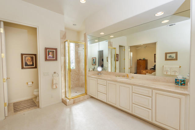 38111 Tandika N Trail, Palm Desert CA: https://media.crmls.org/mediaz/6b2e7ea5-b662-4616-8cb9-b23fa9811e52.jpg