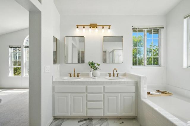 1151 La Rochelle Terrace, Sunnyvale CA: https://media.crmls.org/mediaz/6b2fbf64-f553-406f-b92d-e15192a56cd2.jpg