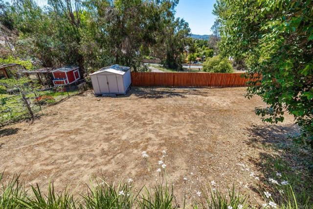 Detail Gallery Image 40 of 44 For 1711 Alhudson Dr, Escondido,  CA 92029 - 4 Beds | 2/1 Baths