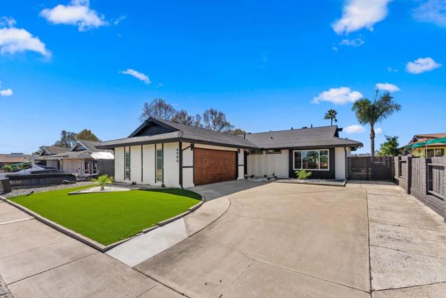 Detail Gallery Image 11 of 52 For 4984 Gaylord Dr, San Diego,  CA 92117 - 3 Beds | 2 Baths