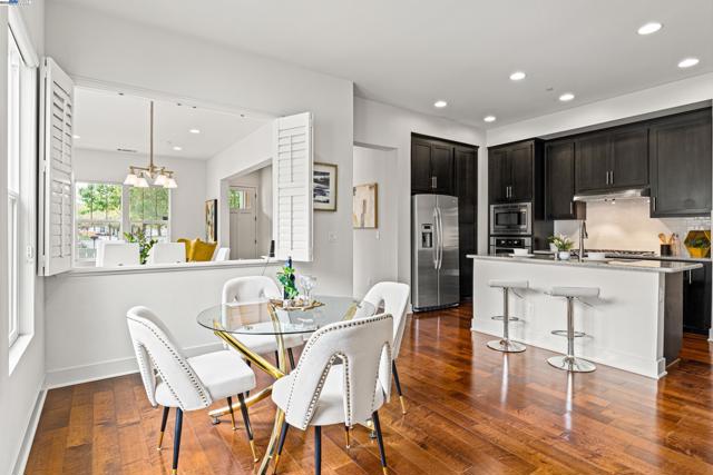 35607 Embassy Common, Fremont CA: https://media.crmls.org/mediaz/6b327dc5-8f62-4c10-8805-81859b559cf7.jpg