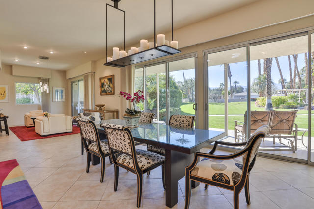 45735 Pawnee Road, Indian Wells CA: https://media.crmls.org/mediaz/6b33016c-3eba-440f-9614-a13767b2b26e.jpg