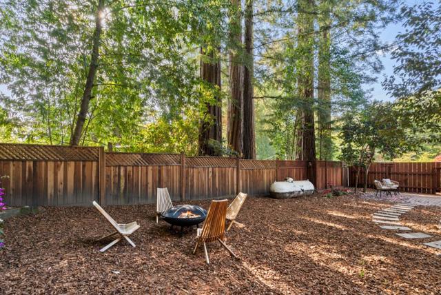 107 Maywood Drive, Boulder Creek CA: https://media.crmls.org/mediaz/6b3360f6-7652-4cc4-abd9-815213d7512c.jpg