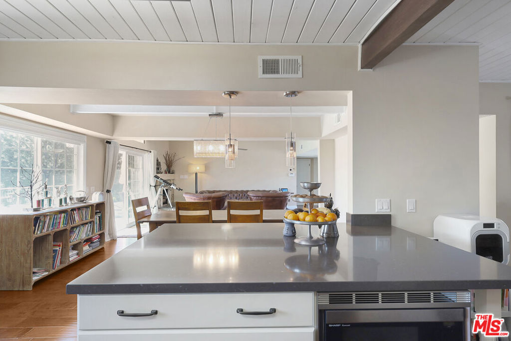 2260 Los Amigos Street