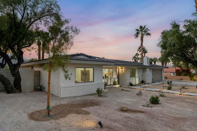 45715 Verba Santa Drive, Palm Desert CA: https://media.crmls.org/mediaz/6b35034d-fc22-439d-af2e-d621ea290237.jpg