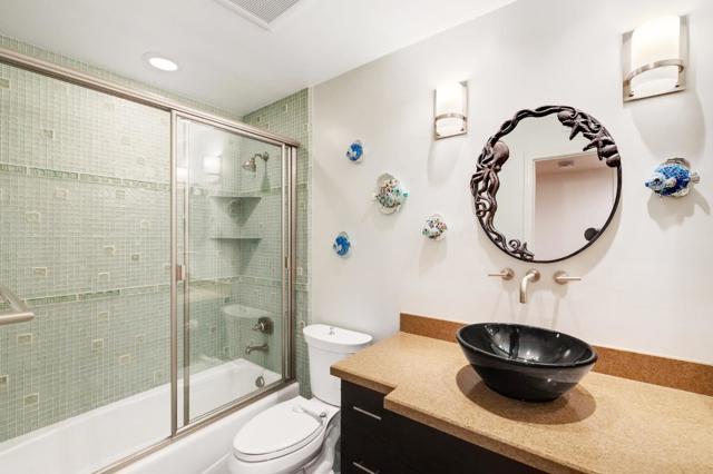 420 Esplanade, Redondo Beach CA: https://media.crmls.org/mediaz/6b36c701-3efe-45cd-a78d-b066de3e3802.jpg
