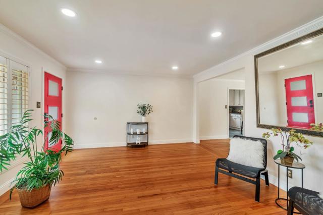 803 Thornhill Drive, Daly City CA: https://media.crmls.org/mediaz/6b37b03b-2f86-4f1e-9108-675392995b95.jpg