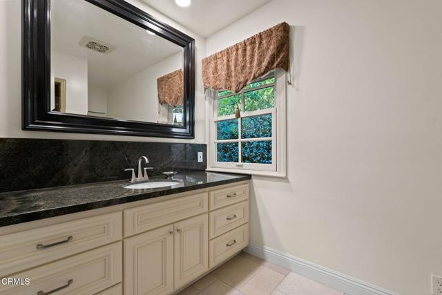 1010 Stoneridge Drive, Pasadena CA: https://media.crmls.org/mediaz/6b38bd5f-f687-41d1-9ded-d3ee1caae5e3.jpg