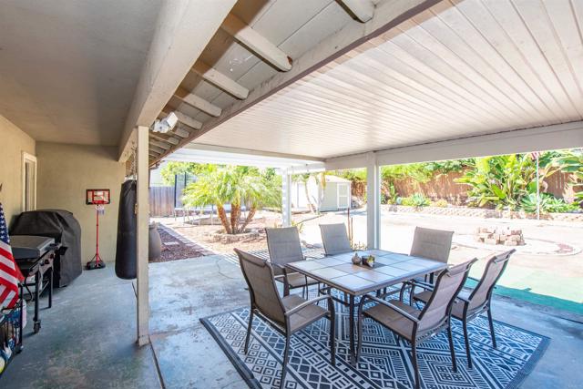 Detail Gallery Image 25 of 63 For 2094 Thibodo Ct, Vista,  CA 92081 - 3 Beds | 2 Baths