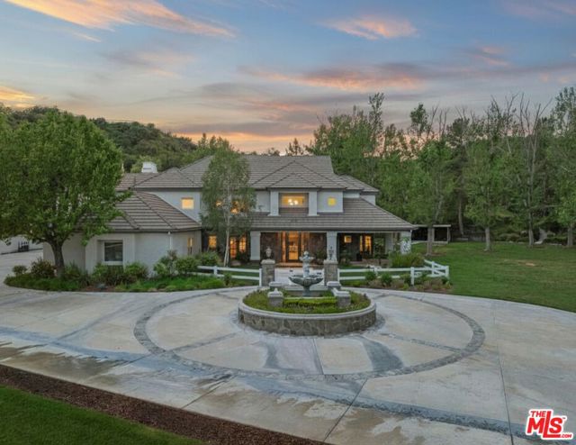 Details for 26954 Whitehorse Place, Canyon Country, CA 91387