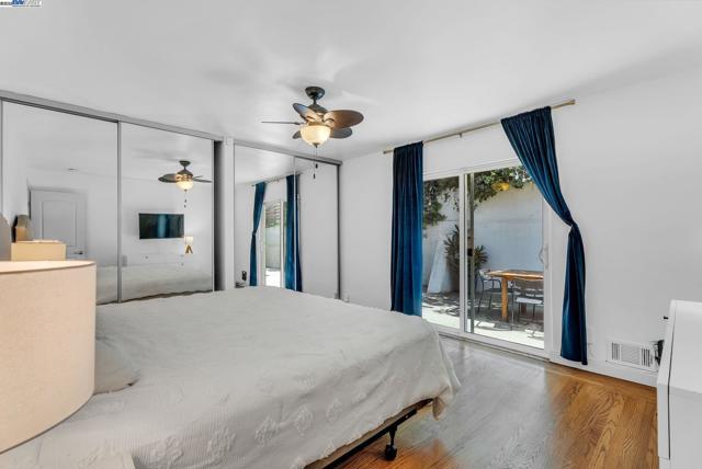 6400 Mokelumne Ave, Oakland CA: https://media.crmls.org/mediaz/6b3c1ff0-1099-4a35-bda2-8937cfc3957c.jpg
