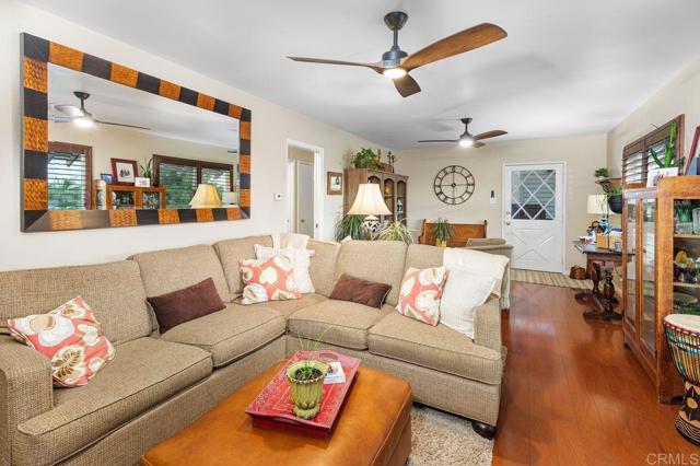 Detail Gallery Image 8 of 41 For 5238 Carlsbad Bld, Carlsbad,  CA 92008 - 2 Beds | 2 Baths