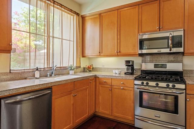 1410 Yermo N Drive, Palm Springs CA: https://media.crmls.org/mediaz/6b3d5260-812c-431d-87f0-1a708f9bd3bd.jpg