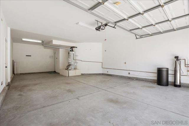 1850 Sheridan Way, San Marcos CA: https://media.crmls.org/mediaz/6b3f1188-2570-451e-a908-84fba223db56.jpg