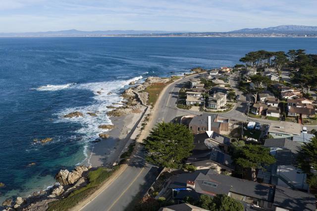 1209 Ocean View Boulevard, Pacific Grove CA: https://media.crmls.org/mediaz/6b3f7b39-aecb-48a6-87f3-34e0f4c56cfe.jpg