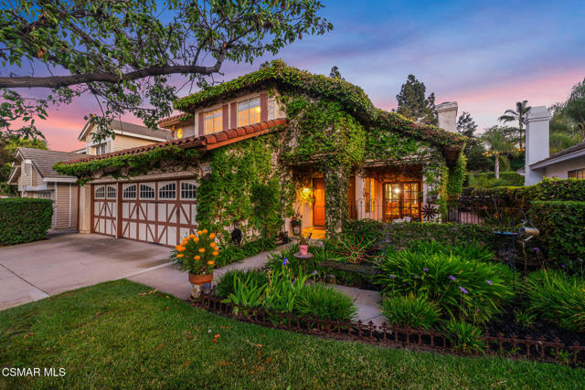 12208 Cherry Grove Street, Moorpark CA: https://media.crmls.org/mediaz/6b3fa737-0f74-4a1d-a07b-c290cabe7e75.jpg