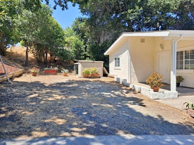 155 Nob Hill Terrace, Morgan Hill CA: https://media.crmls.org/mediaz/6b3fff2f-00cd-41e6-af39-d63890271298.jpg