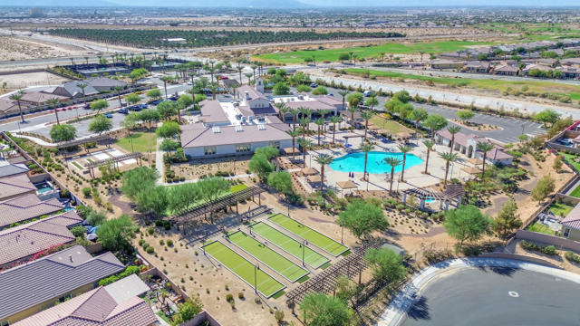 85536 Brovello Drive, Indio CA: https://media.crmls.org/mediaz/6b406a4a-24d8-46a5-b232-d2998c1c9550.jpg
