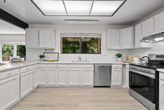 644 Debbie Drive, Boulder Creek CA: https://media.crmls.org/mediaz/6b42721f-0d84-4933-b67a-15fc66e14d93.jpg