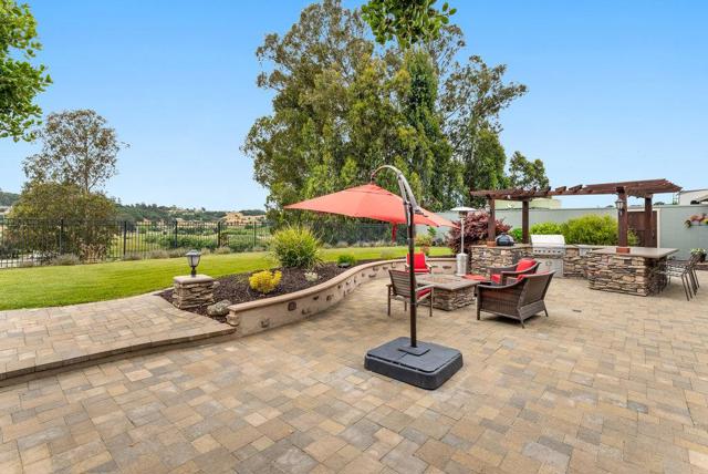 17529 Cross Road, Salinas CA: https://media.crmls.org/mediaz/6b443ecb-1ead-4c00-b390-d63086104161.jpg