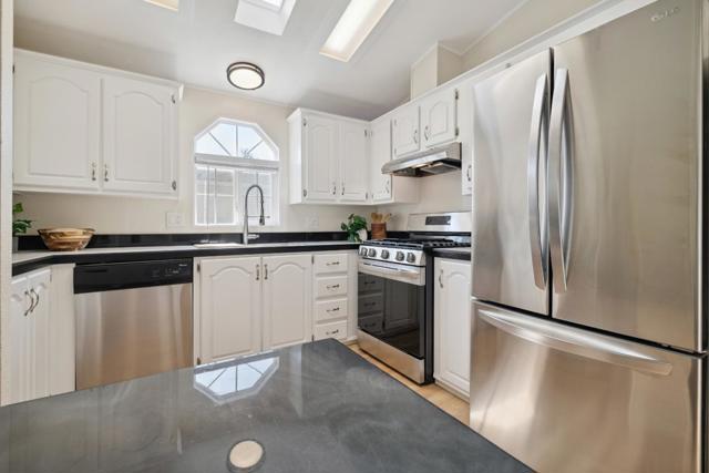 2711 Mar Vista Dr, Aptos CA: https://media.crmls.org/mediaz/6b460174-af99-46b9-b3e8-e45c7421d869.jpg
