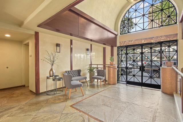 Detail Gallery Image 4 of 49 For 301 W G St #119,  San Diego,  CA 92101 - 2 Beds | 2/1 Baths