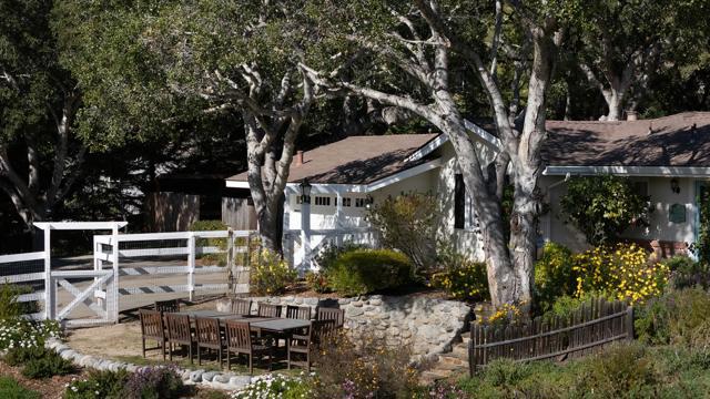 167 El Caminito Road, Carmel Valley CA: https://media.crmls.org/mediaz/6b47ca6f-fb17-414c-813a-fc353e797257.jpg