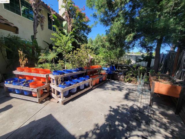 4729 Matterhorn Ct, Antioch CA: https://media.crmls.org/mediaz/6b482a7f-4b88-40d2-adf4-7072a26182e7.jpg