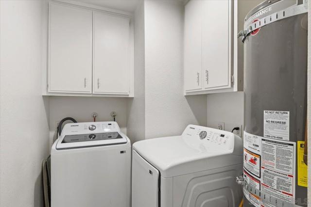 2305 Nueces Ln, Spring Valley CA: https://media.crmls.org/mediaz/6b48fd36-3853-482e-b7ef-4cb9ebfd3a90.jpg