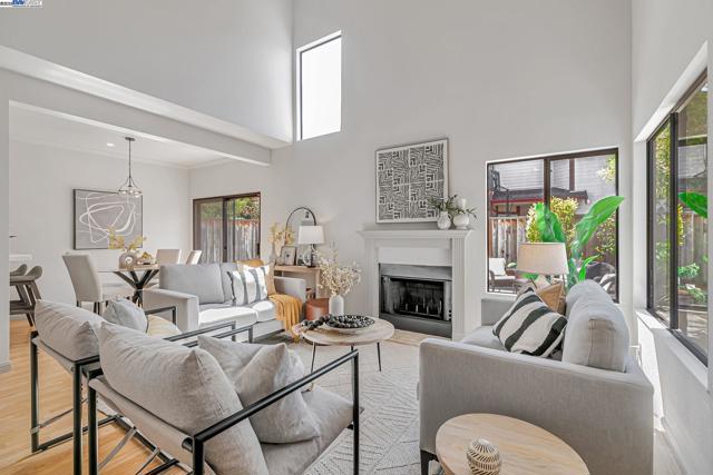 4772 Mendocino Ter, Fremont CA: https://media.crmls.org/mediaz/6b49fc8e-bcd5-4080-b9f1-a2bf85a9d664.jpg